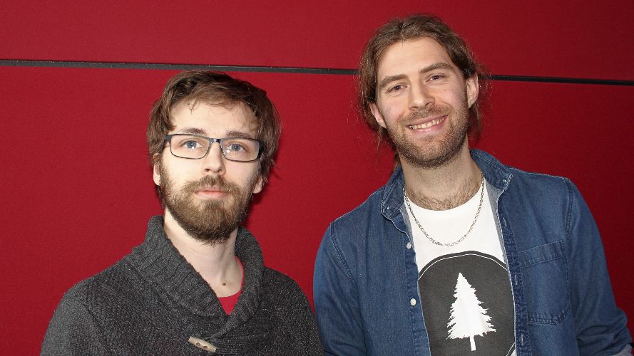 Elliot Drees et Valentin Pintat présentent le projet éponyme de leur organisme, Accès Scène Montréal