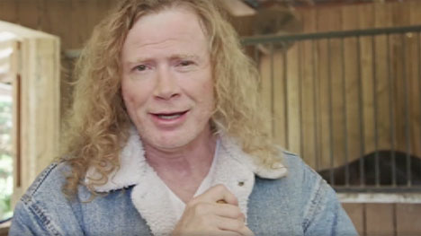 Déferlantes produit la nouvelle campagne d’Unibroue avec Dave Mustaine de Megadeth 