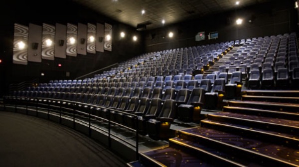 Cineplex réouvre la plupart de ses salles du Québec à compter du 26 février