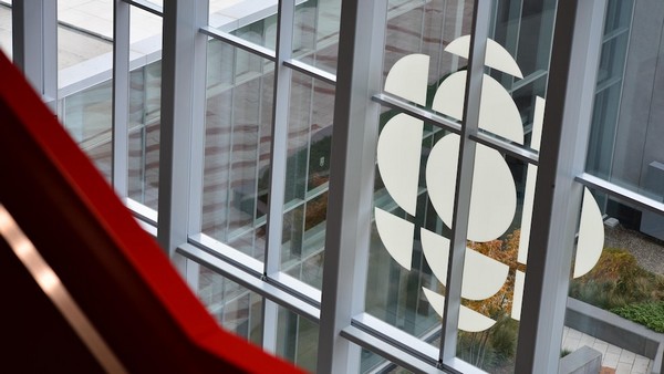 Les AMIS saluent le fédéral pour le renvoi de la décision sur les conditions de licence de Radio-Canada au CRTC