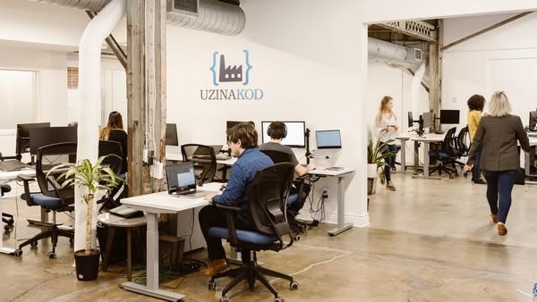 Uzinakod se taille une place parmi les plus grands de l’industrie des TI