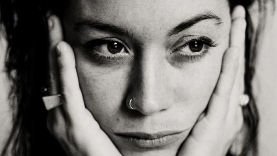 Daria Colonna dévoile son premier album : « Le requiem des sirènes saoules »