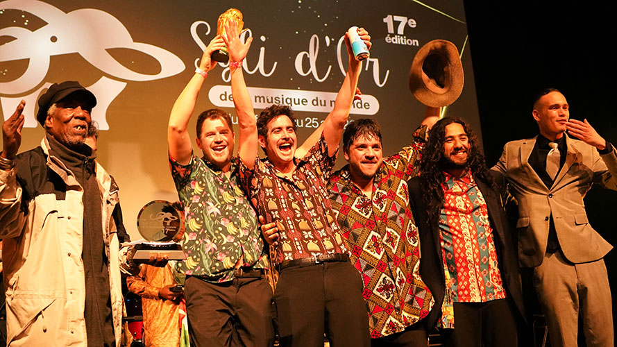 Less Toches remporte le SYLI D’OR de la 17e édition des Syli d’Or de la musique du monde