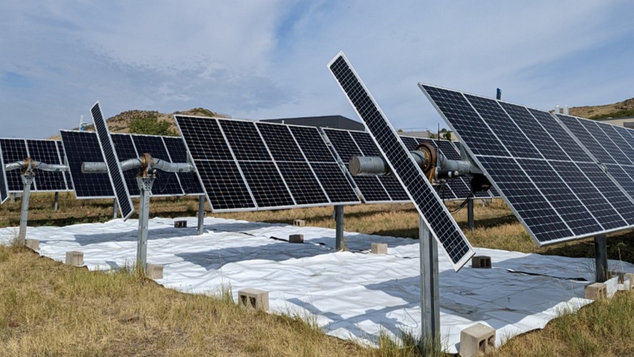 Des chercheuses et chercheurs à l’Université d’Ottawa optimisent l’efficacité des panneaux solaires